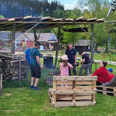 Altana Letnia Nr2 - Herbergerowka Agroturystyka Na Wsi Sloszow المظهر الخارجي الصورة